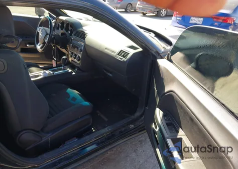 2014 Dodge Challenger Sxt из США, поврежденный, VIN 2C3CDYAG6EH311550